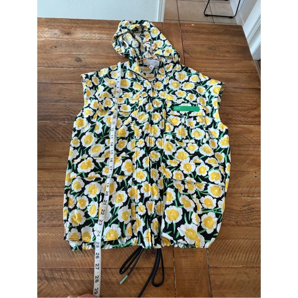 Diane Von Furstenberg target collab Yellow Floral Short-Sleeve Button Vest - Picture 6 of 7